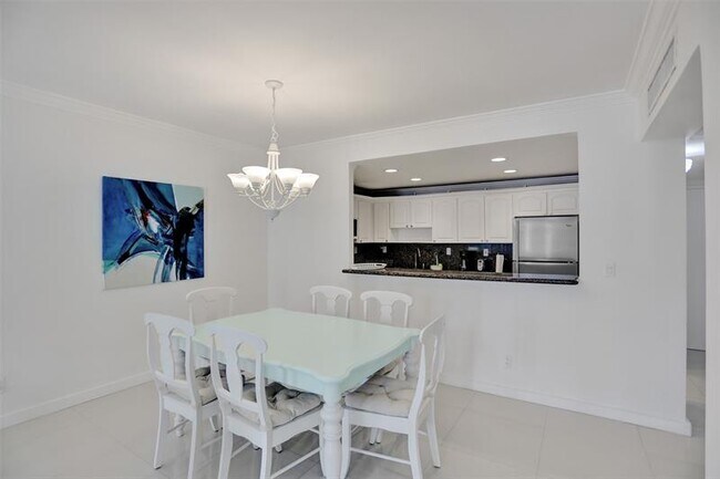 Building Photo - 19390 Collins Ave