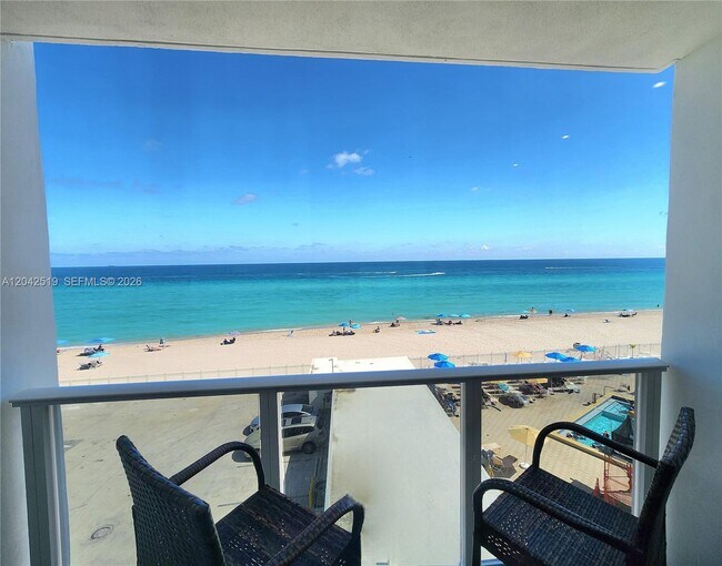 Building Photo - 3505 S Ocean Dr