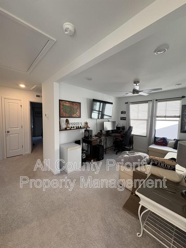 Building Photo - 154 S Finley Lndg Pkwy