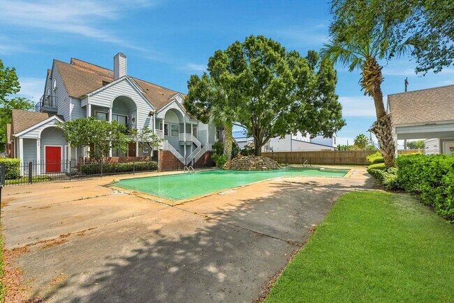 Building Photo - 14550 Fonmeadow Dr