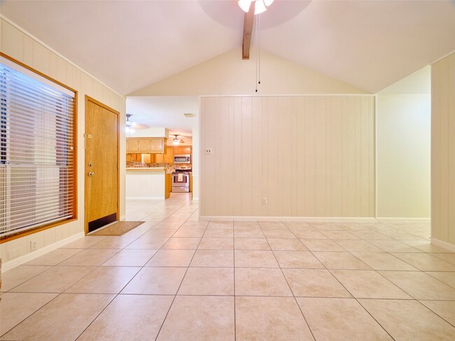 Building Photo - 4804 Fairhaven St