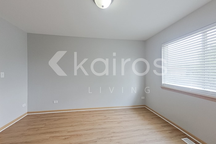 Building Photo - 5206 W Mulberry Ln