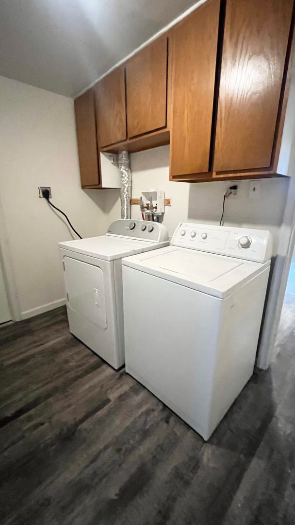 Building Photo - 2487 S 800 E