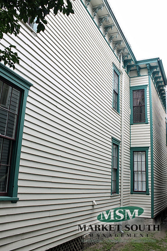 Building Photo - 308 E Waldburg St