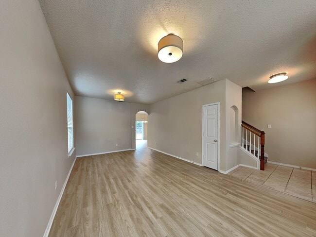 Building Photo - 8213 Cedarcrest Ln