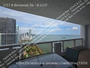 Building Photo - 1717 N Bayshore Dr