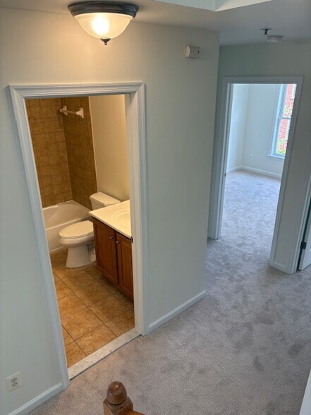 Building Photo - 1408 Steuart St