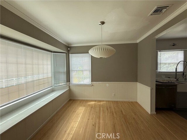 Building Photo - 8929 Rathburn Ave