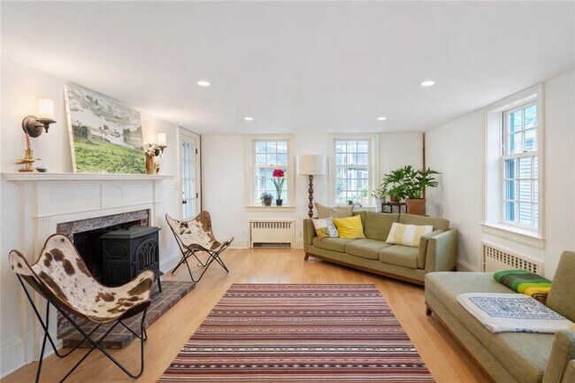 Building Photo - 2678 E Main Rd