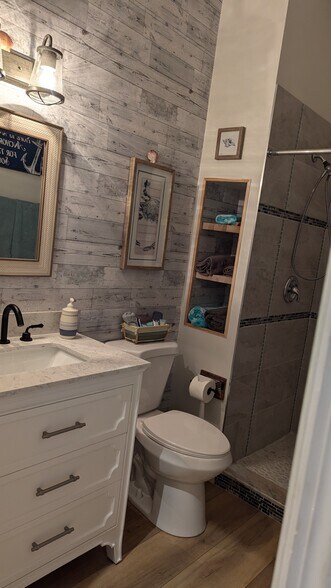 Building Photo - 25000 Tamiami Trl E