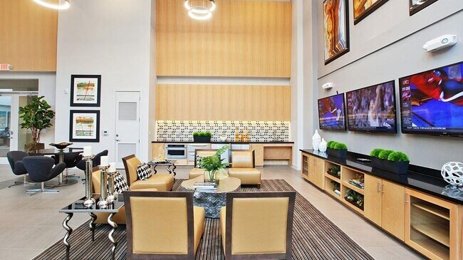 Building Photo - 13411 Briar Forest Dr