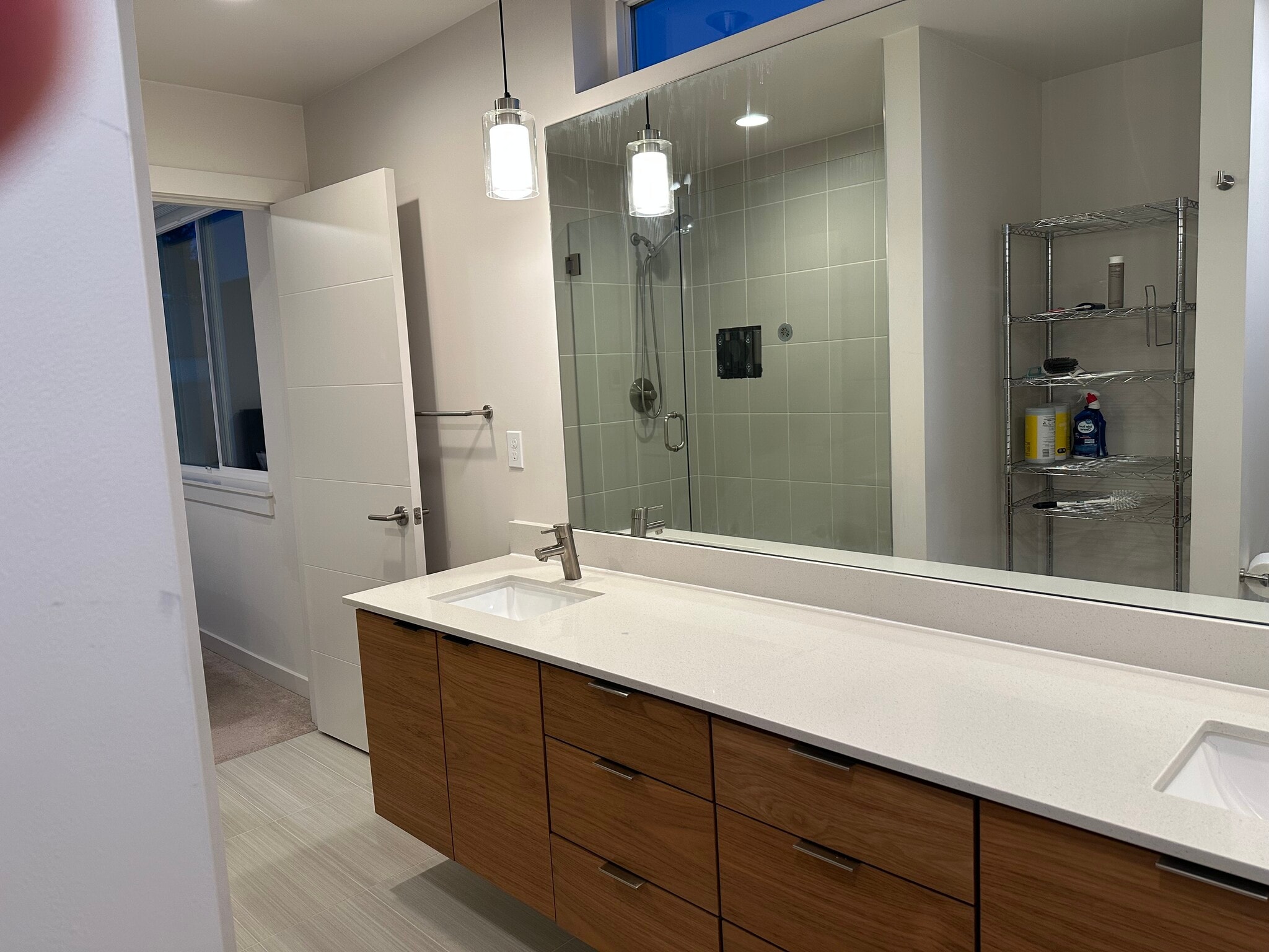 Building Photo - 152 21st Ave E