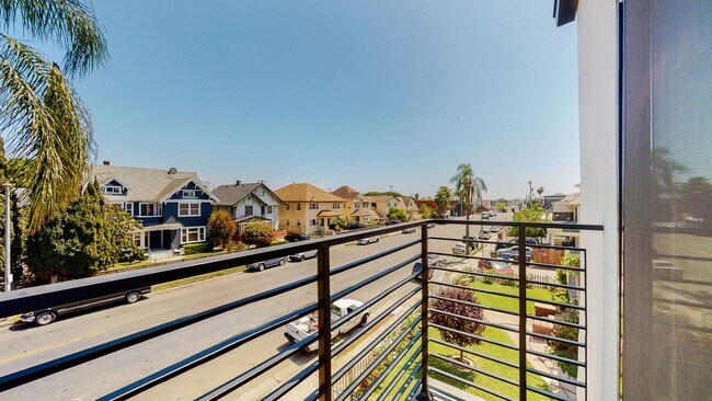 Building Photo - 1435 Westmoreland Ave