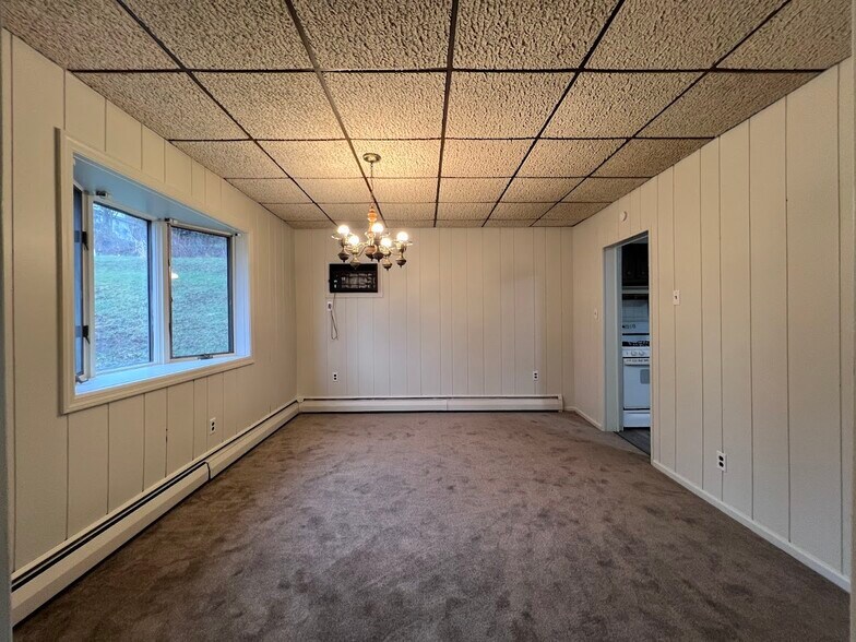 Building Photo - 304 Marie St