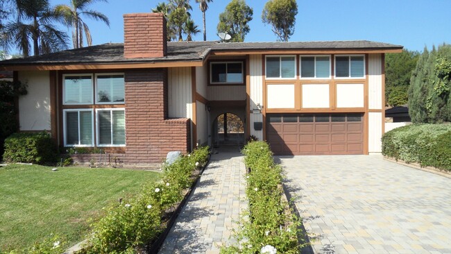 Building Photo - POOL HOME 4BR, 2.5BA, Yorba Linda, Cul-de-...