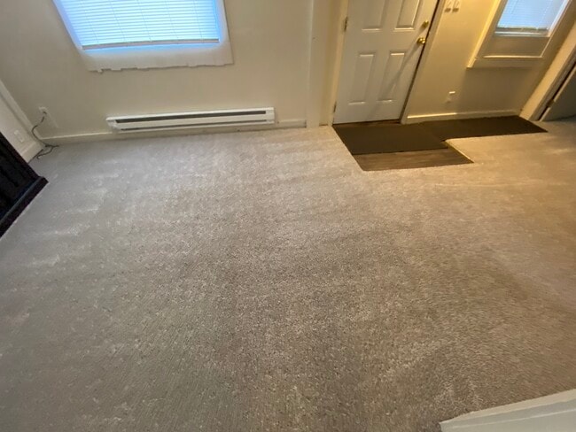 Building Photo - 118 7th St