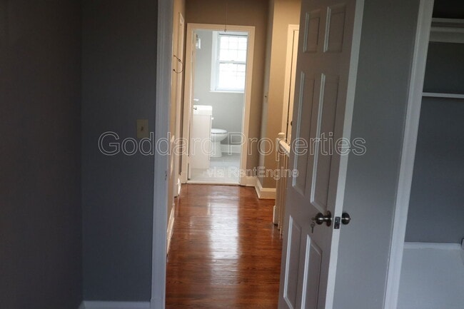 Building Photo - 5916 Northwood Dr