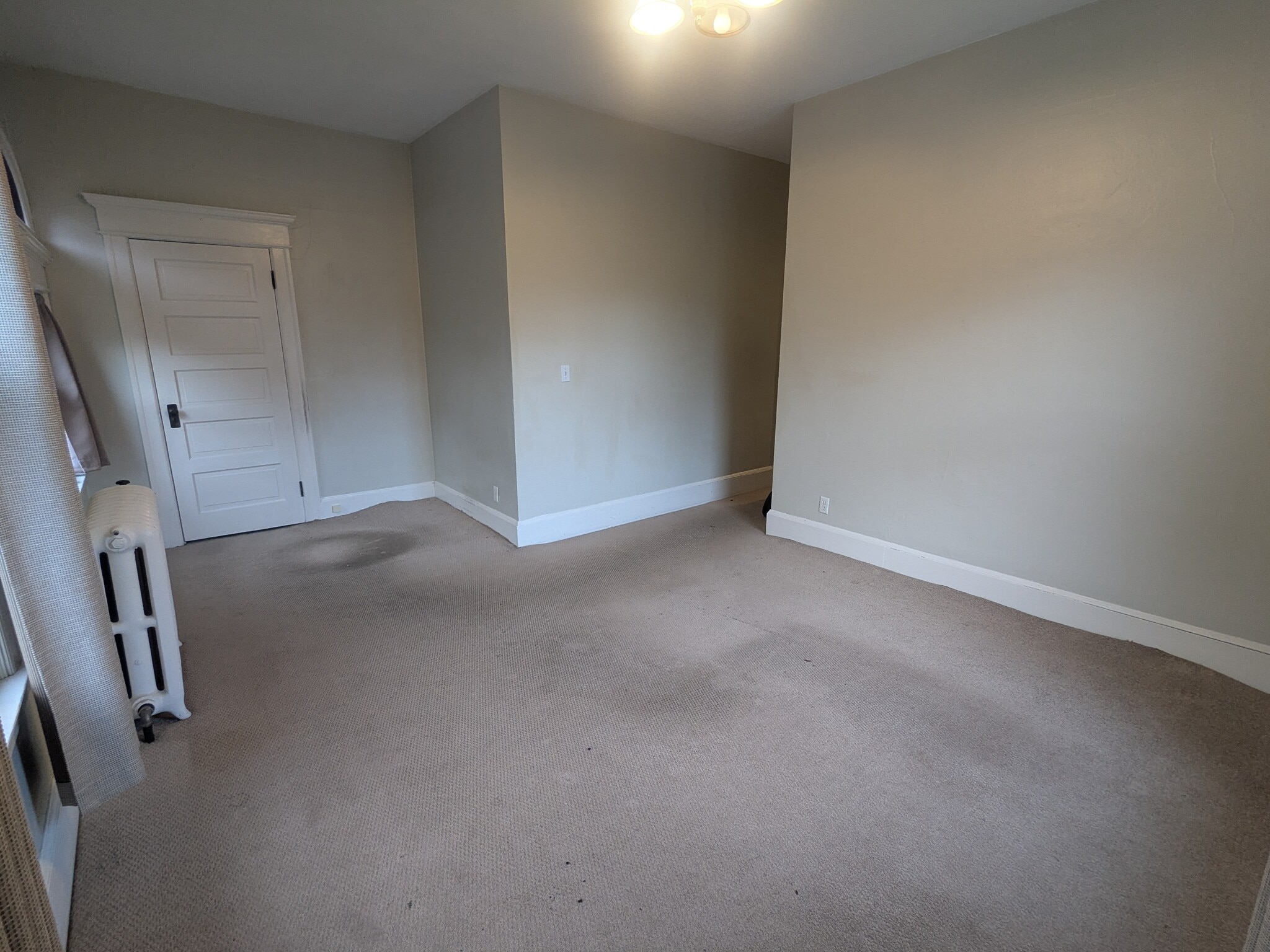 Living Room - 1435 SW Harrison St