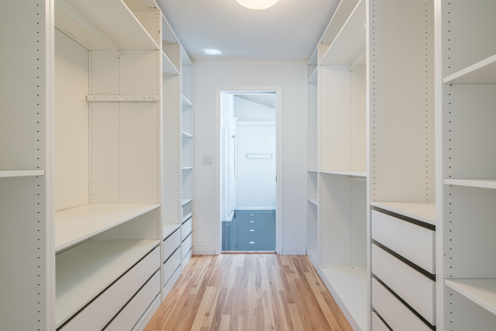 Ensuite California Closet - 2781 Mira Vista Dr