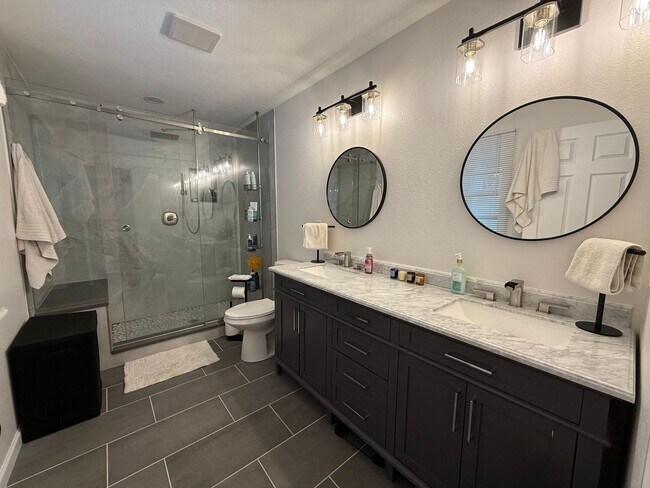 Building Photo - Beautifully Updated Broomfield Home with M...