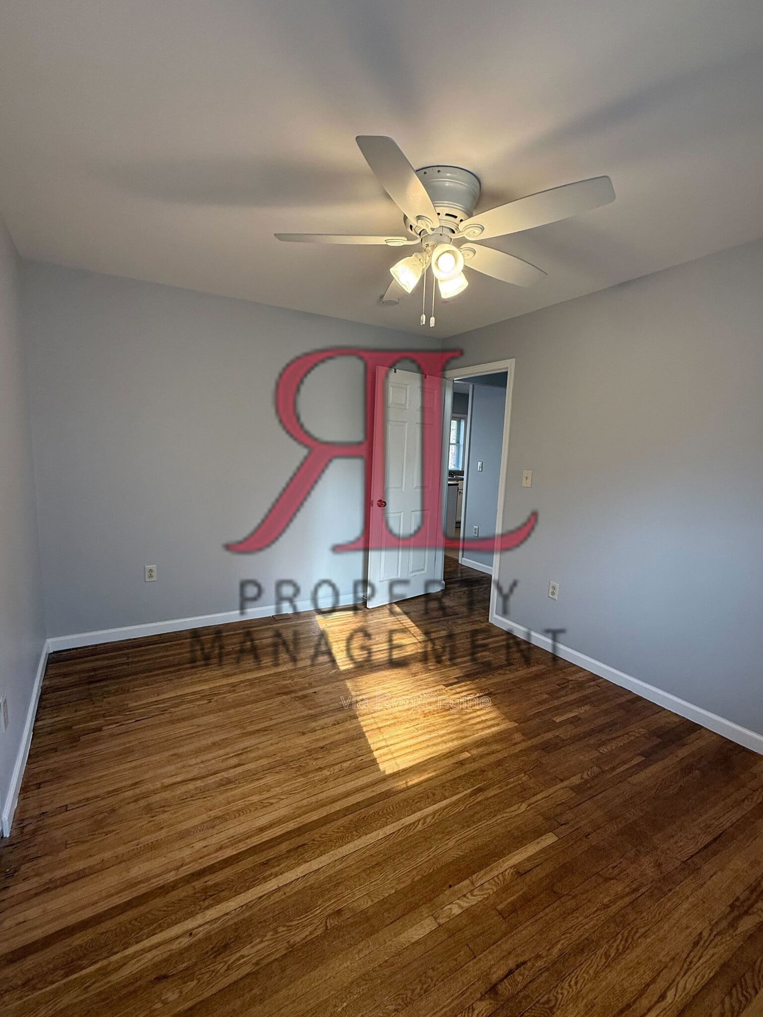 Building Photo - 722 Sheridan Ave