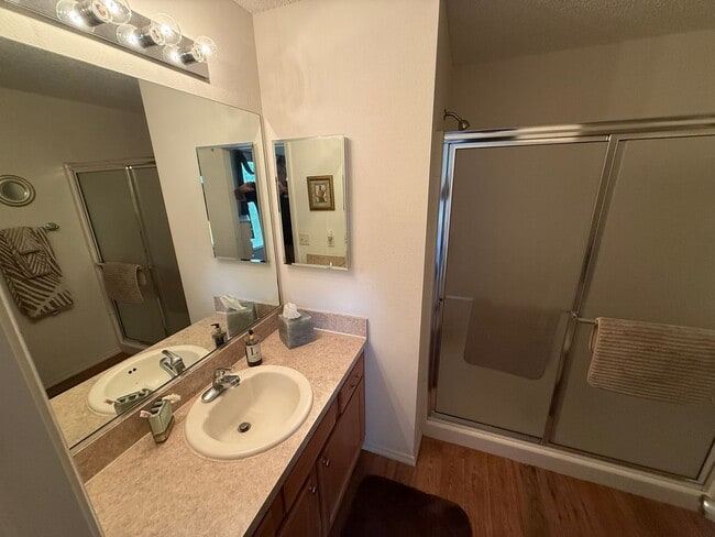 Building Photo - Charming SEASONAL 2+2 Villa in the Village of Sabal Chase