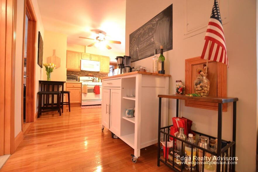 Primary Photo - 38 Elmira St