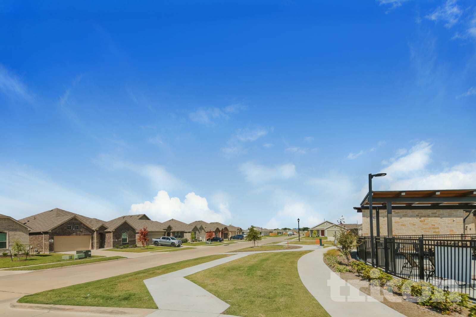 Building Photo - 807 Ponderosa Ln