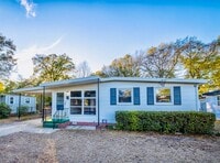 Building Photo - SUNSET PARK - *MOVE IN SPECIAL: $500 OFF -...