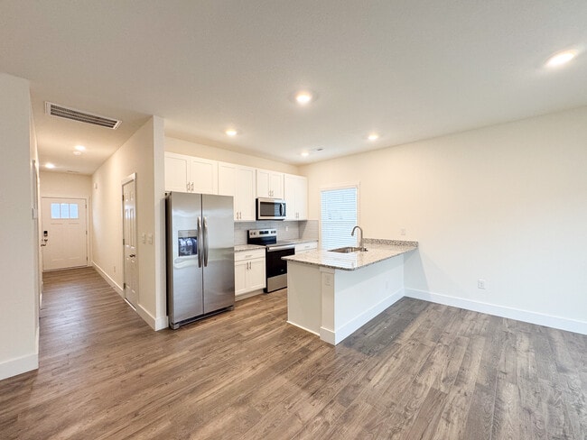 Building Photo - 7223 Traphill Ln