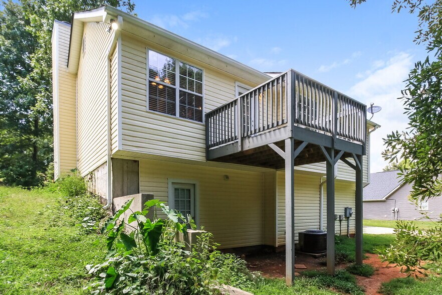 Building Photo - 505 Brewer Dr