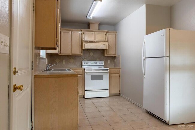 Building Photo - 1511 Nassau St