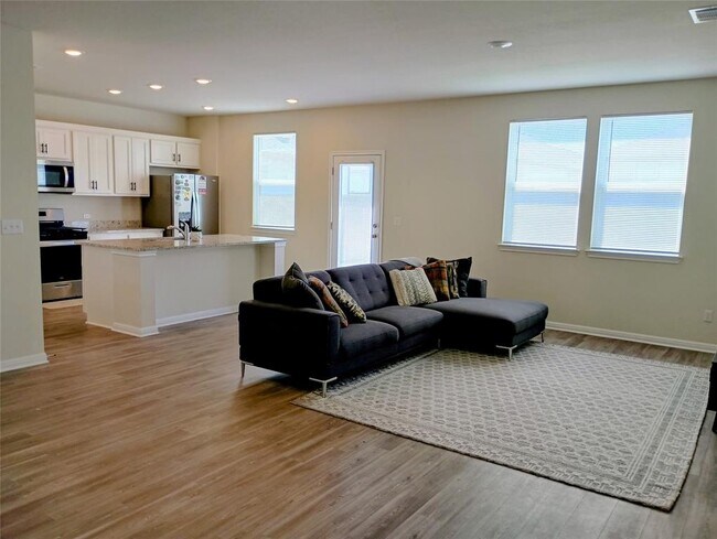 Building Photo - 10615 Ridan Wy