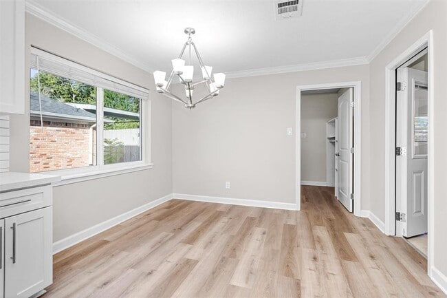 Building Photo - 9723 Moorberry Ln