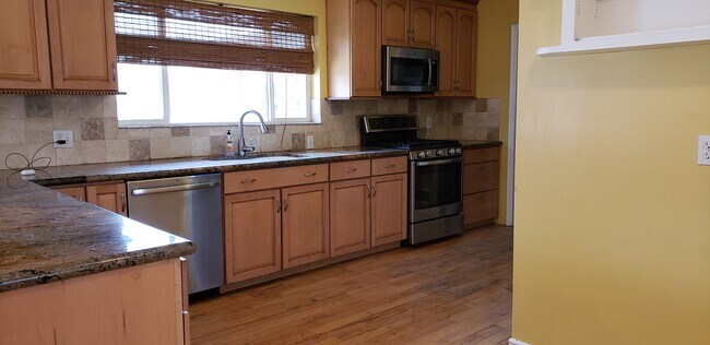 Kitchen - 926 N 800 W