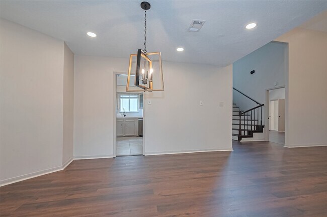 Building Photo - 1940 E Allegro St