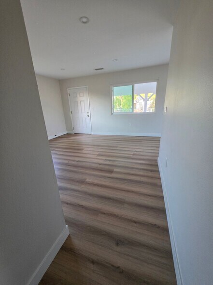 Building Photo - 6841 Weaver St