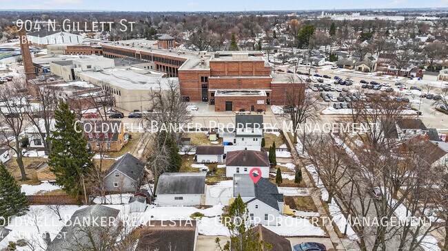 Building Photo - 904 N Gillett St