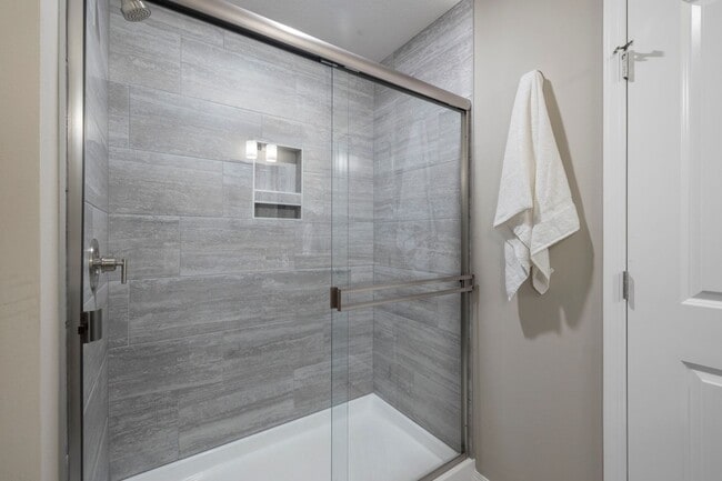Building Photo - Beautiful 4 Bedroom Rental in Nixa with a ...