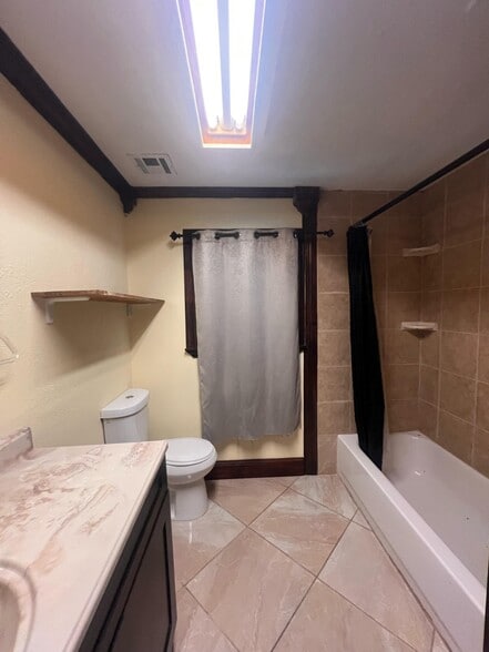 Building Photo - 13013 Columbine Ln