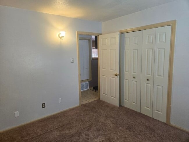 Building Photo - 2329 N Kimberly Dr