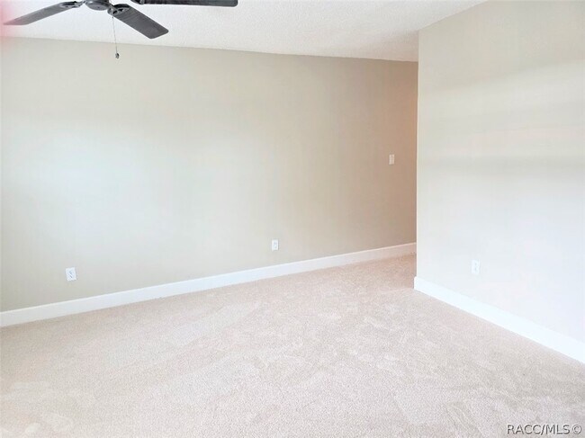 Building Photo - 11612 W Kingfisher Ct