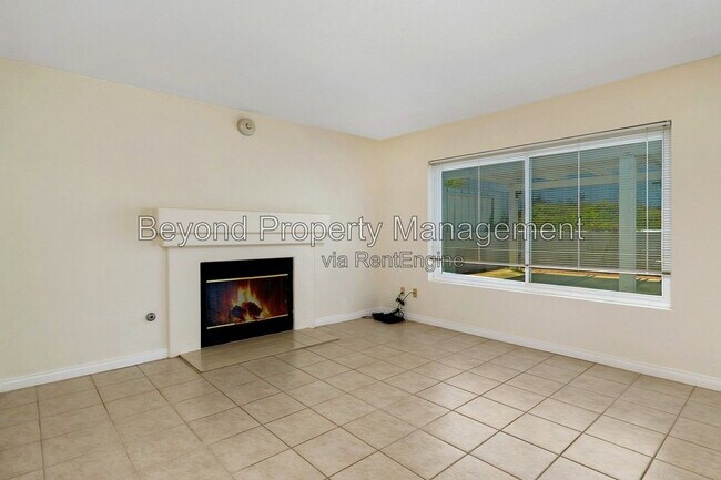 Building Photo - 8845 Sparren Way