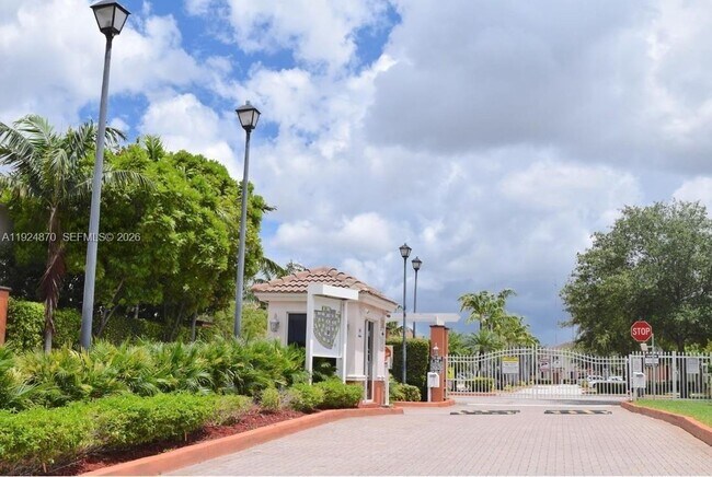 Building Photo - 17339 NW 7th Ave