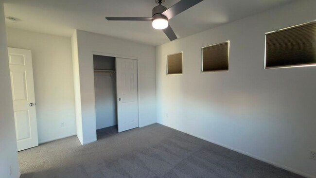 Building Photo - 10610 Sariah Skye Ave