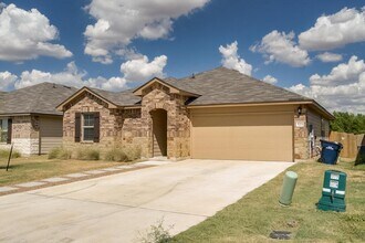 Building Photo - 521 Anconia Ct