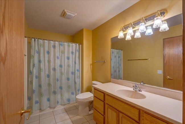 Building Photo - 7033 Rockstream Dr