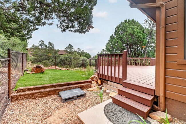 Building Photo - 546 Deer Horn Ct
