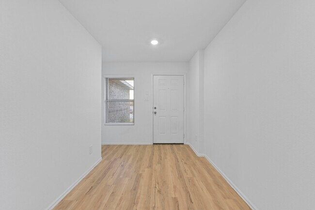 Building Photo - 22156 Juniper Crossing Dr