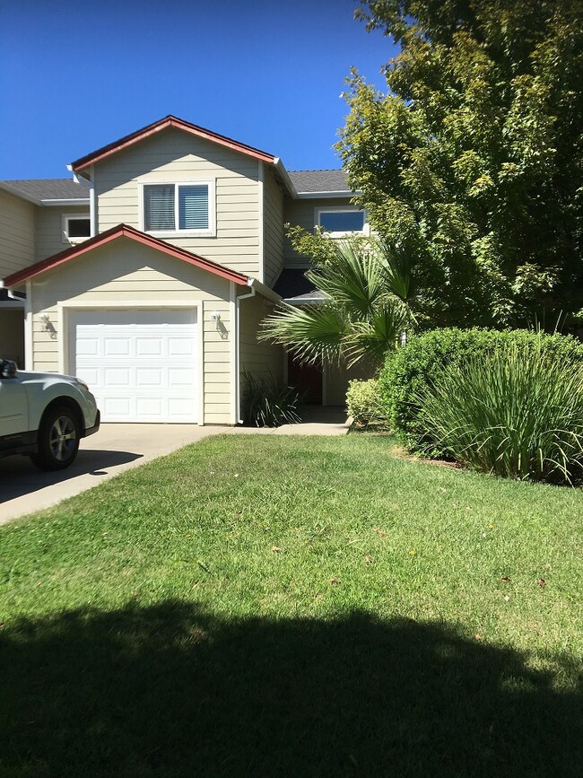 Primary Photo - 35 Baltar Loop